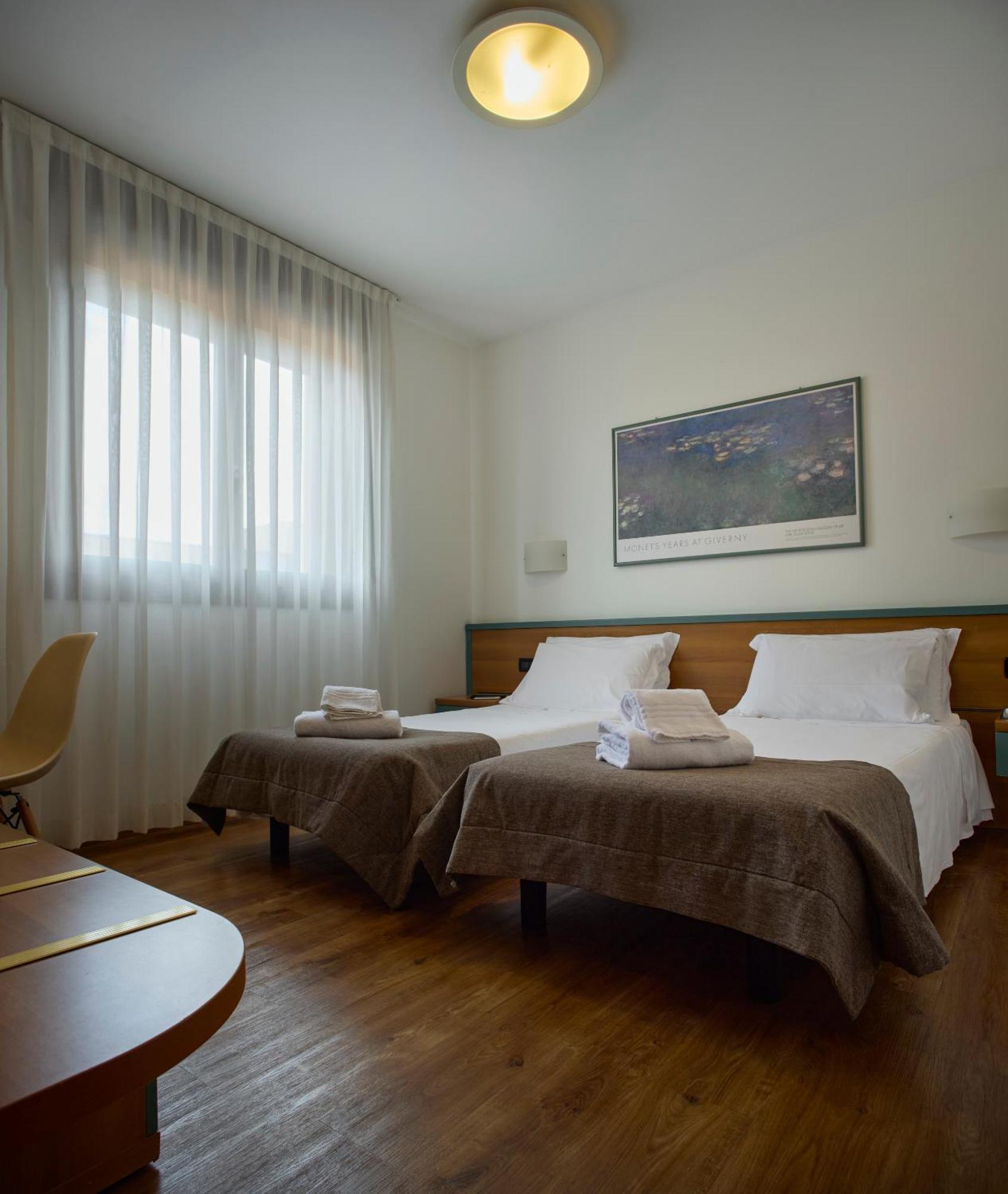 Eurorest Hotel 3*